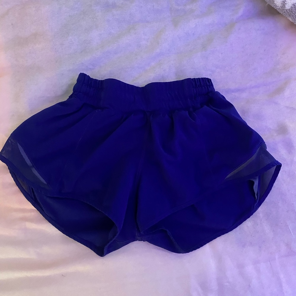 size 2, 2.5 blue lululemon shorts